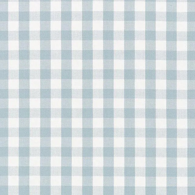 A charming version of a beloved basic, this small-scale check is woven in 100% cotton. Sold as a 2-yard minimum Content:...