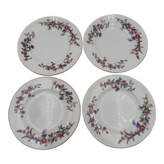 1950s Bread and Butter Plates by Wedgwood in Devon Sprays Bone China Set of 4 For Sale