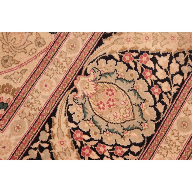 1990s Elegant Floral 1990's Pak-Persian Beige/Black Wool Rug - 8'0'' X 11'1'' For Sale - Image 5 of 9