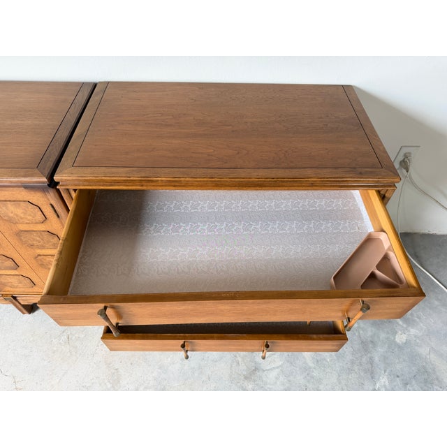 Long Mid Century Modern Thomasville Tamerlane Walnut Bar Credenza Sideboard Cabinet For Sale - Image 14 of 18