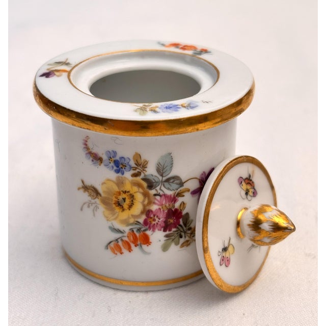Late 20th Century Vintage Meissen Lidded Jar/Pill Box With Gold Trim & Handpainted Flowers and Insects For Sale - Image 5 of 12