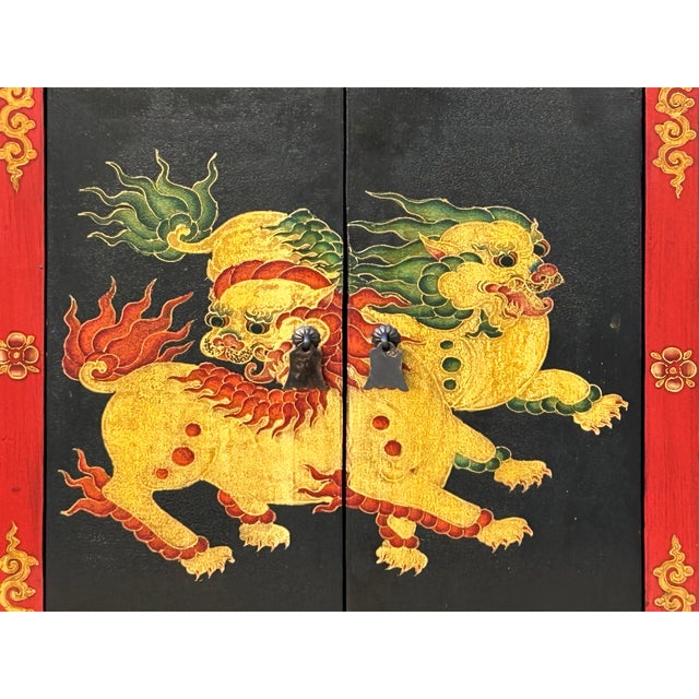 Tibetan Oriental Black Red Foo Dogs Lions End Table Nightstand For Sale - Image 10 of 10