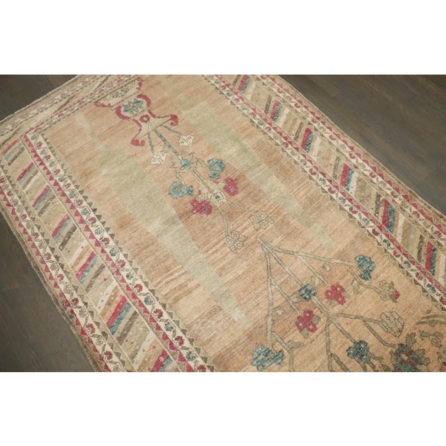 Pigeon Bird Camel Bidjar Rug no. j5244 For Sale - Image 10 of 10