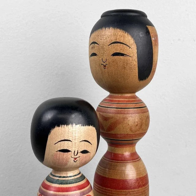 Wood Vintage Kokeshi Figurines by Abo Masafumi, 1970s, Set of 2 For Sale - Image 7 of 9