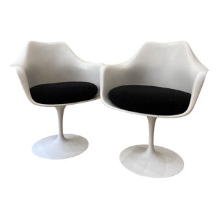 Tulip Armchairs by Eero Saarinen for Knoll International, 1970s, Set of 2 For Sale