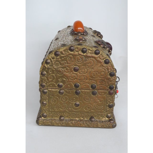 Wood Brass Plated Box Domed Vanity Jewelry Decorative Vintage Chest With Key 4711b For Sale - Image 7 of 15