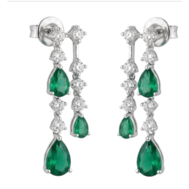 Contemporary 18k Gold Diamond 0.30ct Emerald Stud Earrings, New Creation, Pair For Sale - Image 3 of 6