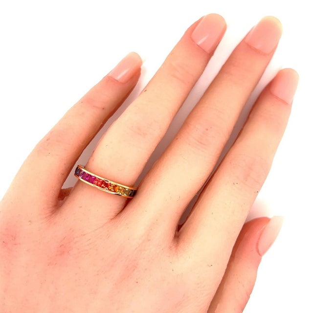Contemporary Mid 20th Century 18k Rose Gold 2.93ct Multi-Color Sapphire Full Eternity Band Ring Size 6.5 For Sale - Image 3 of 7