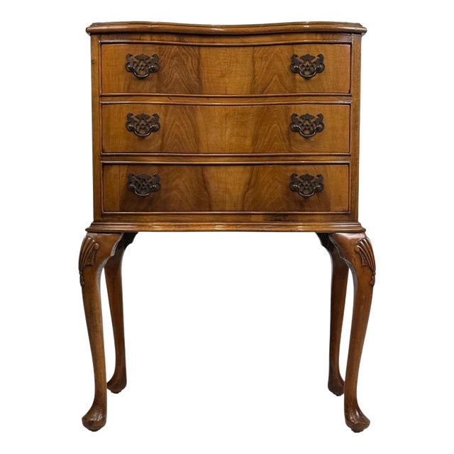 20th Century English Figured Walnut Chest of Drawers For Sale