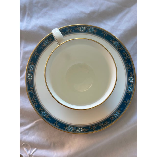 1980s Gold and Blue Porcelain Coffee and Tea Set by Oscar De La Renta. Service for 12 - 40 pcs For Sale - Image 9 of 10