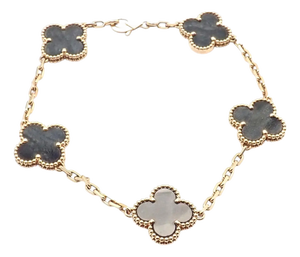 Mid 20th Century Van Cleef & Arpels Alhambra Rose Gold Obsidian Bracelet