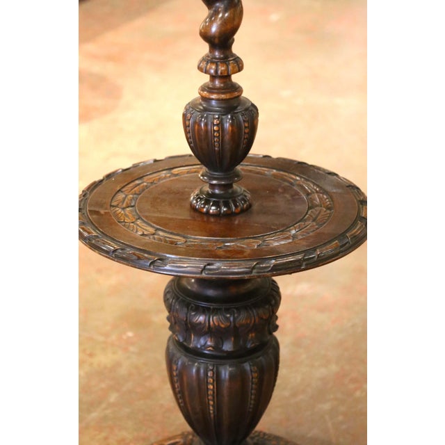 French Early 20th Century French Louis XIII Beech Barley Twist Floor Lamp With Table For Sale - Image 3 of 8