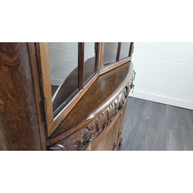 Glazed Display Cabinet Unit by Lucian Ercolani for Ercol, 1940s For Sale - Image 18 of 18