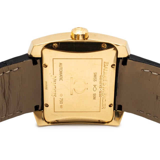 Early 21st Century Baume Et Mercier Hampton 42mm 65395 White Dial 18k Yellow Gold Automatic Watch For Sale - Image 5 of 8