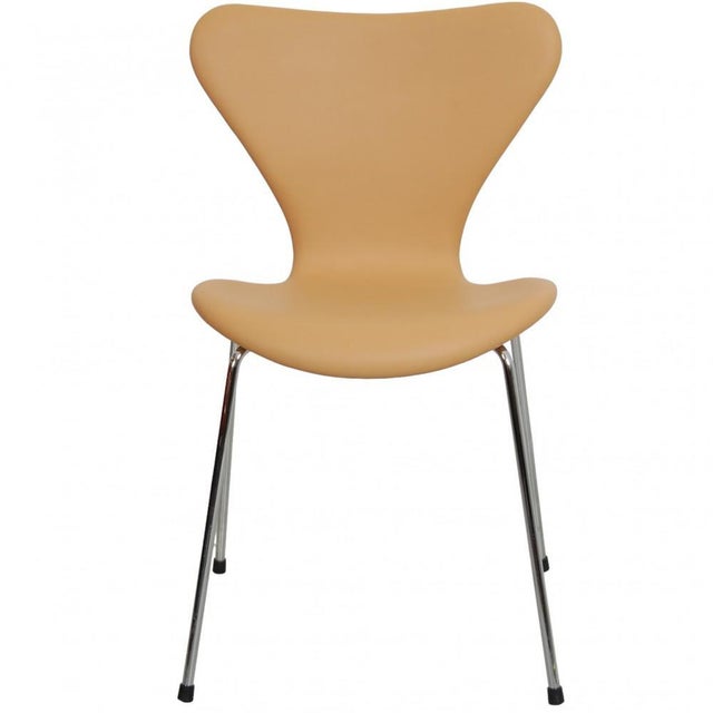 Series Seven Chair Model 3107 in Leather by Arne Jacobsen for Fritz Hansen, 2000s For Sale - Image 3 of 15