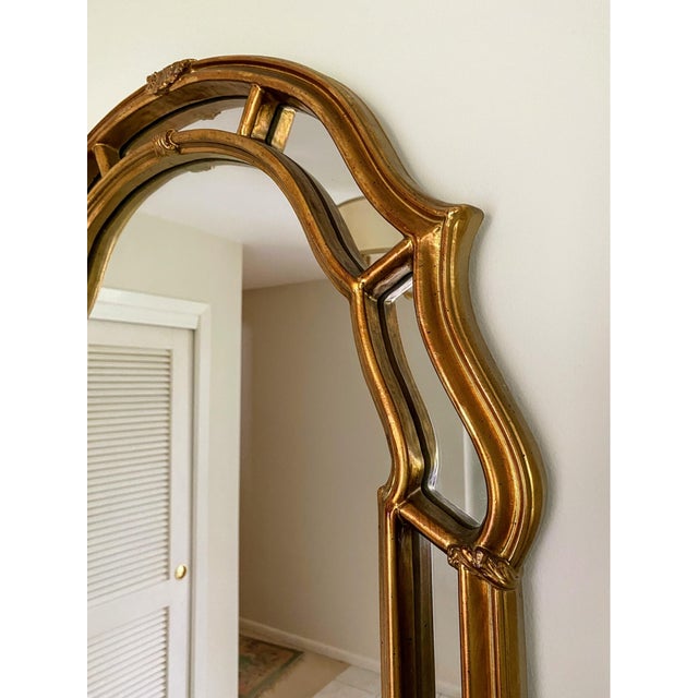 Hollywood Regency Vintage Arched Gilded Wall Mirror by Carolina Mirror Company For Sale - Image 3 of 5