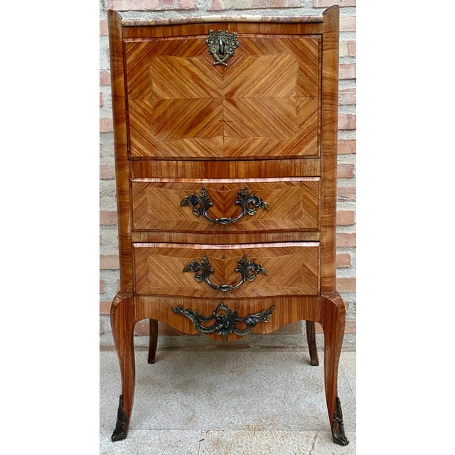 Brown Late 19th Century French Louis XV Style Marquetry and Marble Chest of Drawers For Sale - Image 8 of 18