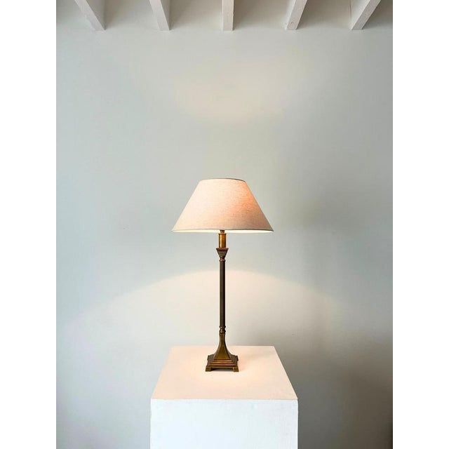 Metal British Neoclassical Reeded Brass Table Lamp, 1930s For Sale - Image 7 of 8