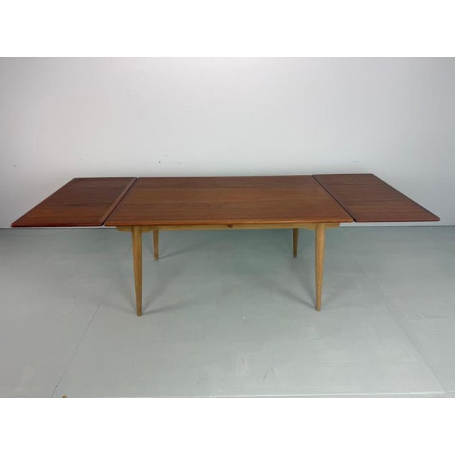 Oak and Teak AT-312 Extendable Dining Table attributed to Hans J. Wegner for A. Tuck, Denmark, 1950 For Sale - Image 3 of 11