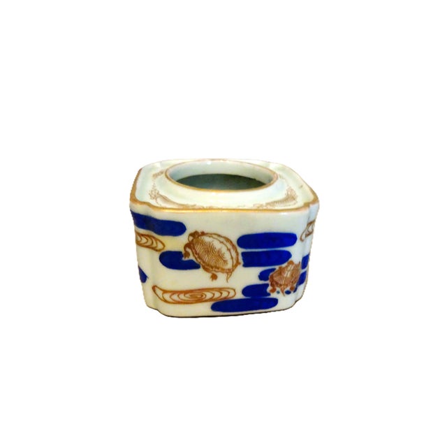 This is a Japanese cup stand called Haidai. Haidai is a simple Japanese terms for items used when drinking sake. Haidai,...