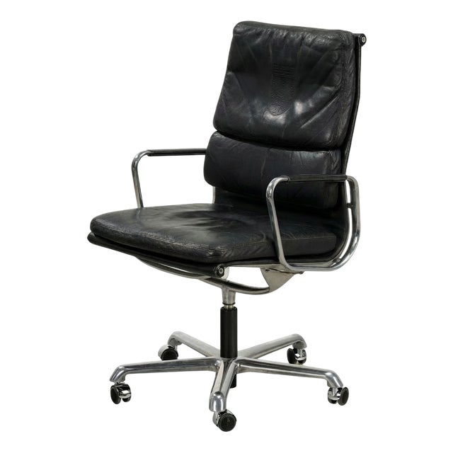 EA219 Chair by Charles and Ray Eames for Herman Miller, 1990s For Sale