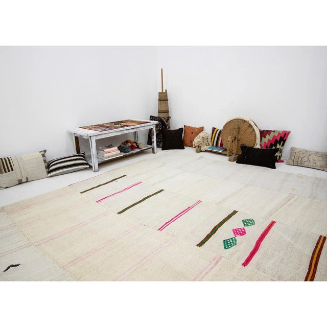 Vintage Turkish Hemp Kilim Rug- 8′6″ × 14′1″ For Sale In Los Angeles - Image 6 of 7