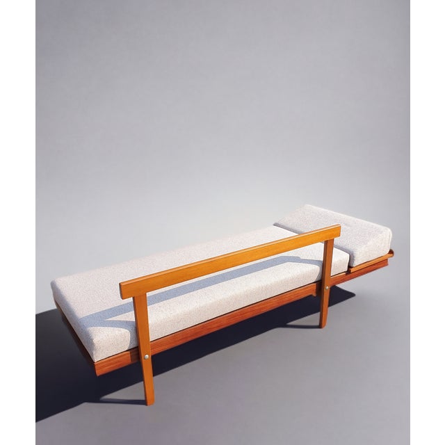 Wood Vintage Scandinavian Daybed in Teak and Beige Fabric by Ingmar Relling for Ekornes, 1960s For Sale - Image 7 of 11