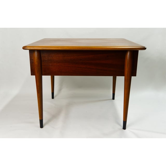Mid-Century Modern Mid Twentieth Century Modern Lane Acclaim Side Table With Drawer For Sale - Image 3 of 14