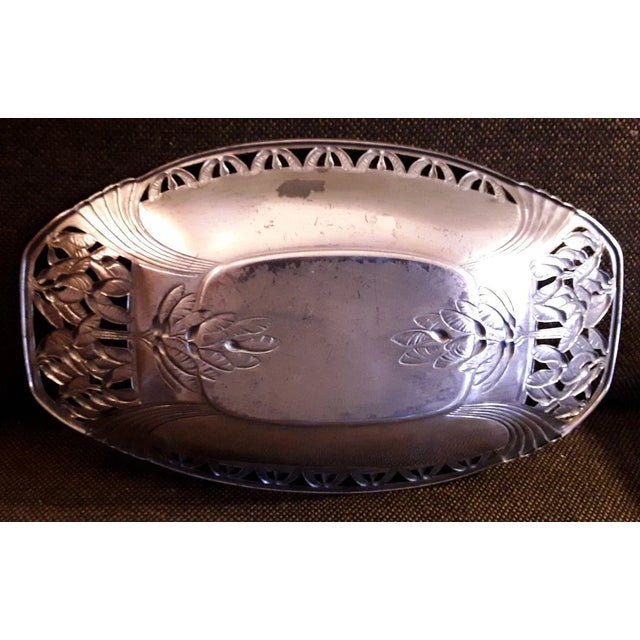 Art Nouveau Silver-Plated Floral Curved Fruit Bowl from WMF, 1900s For Sale - Image 4 of 7