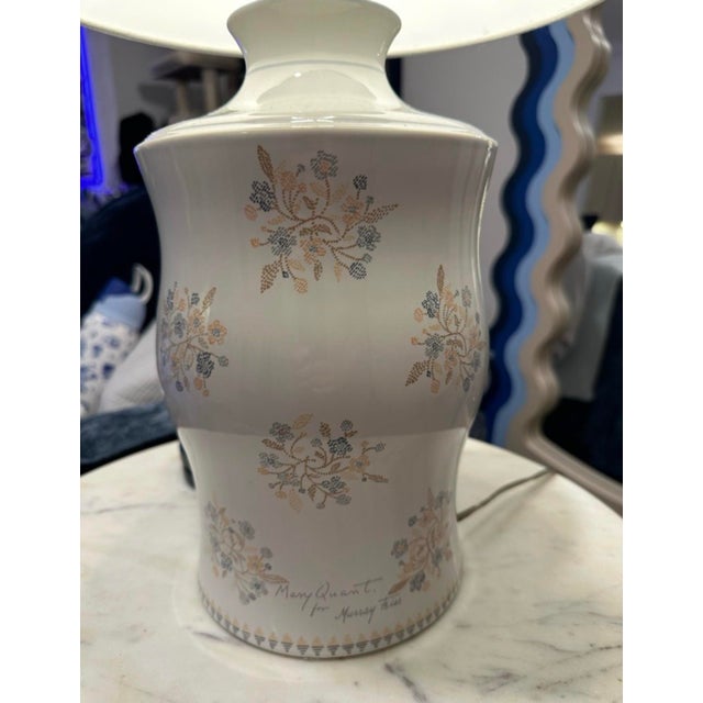 Late 20th Centruy Mary Quant for Murray Feiss Floral Ceramic Lamp Base For Sale - Image 4 of 12