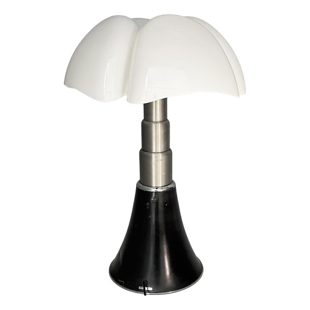 Italian Modern Pipistrello Table Lamp by Gae Aulenti for Martinelli Luce, 1970s For Sale