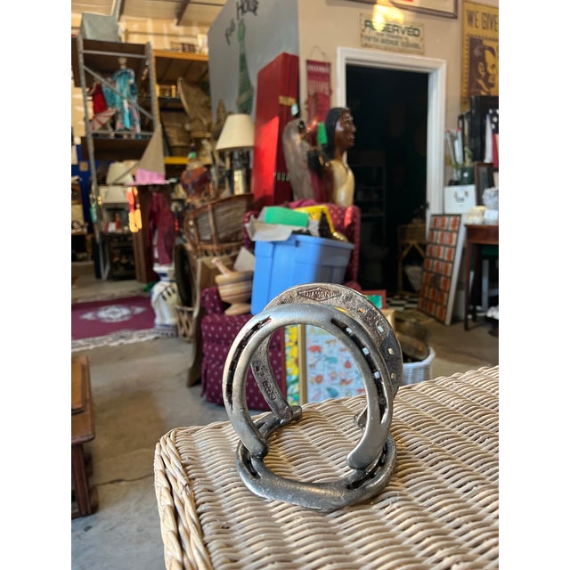 Rustic 1970s Silver Horseshoe Rustic Style Metal Napkin Holder For Sale - Image 3 of 6