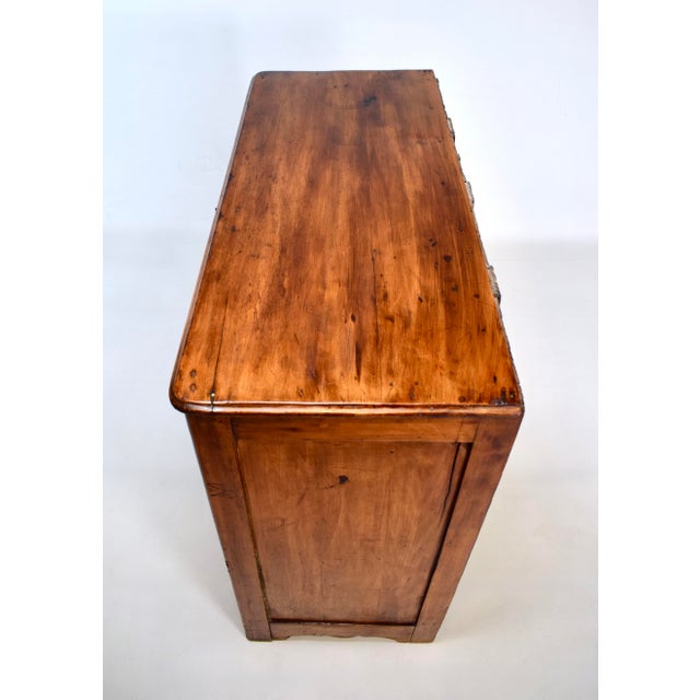 19th C. Antique Pine Cottage Dresser For Sale In Philadelphia - Image 6 of 11