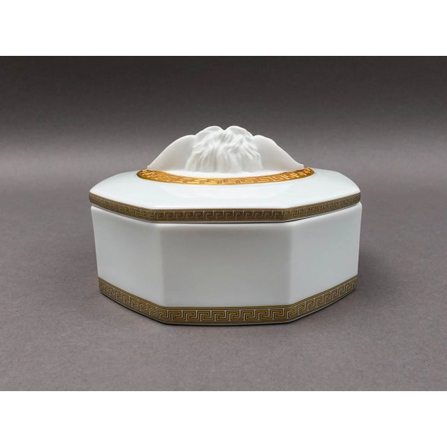 Mid 20th Century Vintage Versace Rosenthal Gorgona Medusa Gold Greek Key Porcelain Trinket Jewelry Box For Sale - Image 5 of 10
