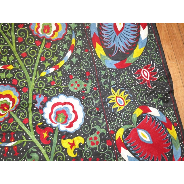 Turkish Colorful Suzanni Embroidery rug no. 9582 For Sale - Image 3 of 10