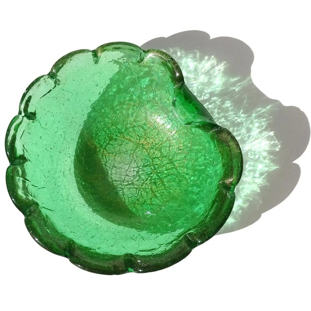 Murano Murano Vintage Green Crackle Surface Gold Flecks Italian Art Glass Decorative Scallop Rim Bowl For Sale - Image 4 of 9