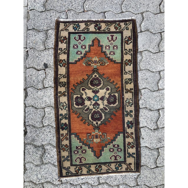 Vintage Home Decor Turkish Rug For Sale - Image 6 of 6