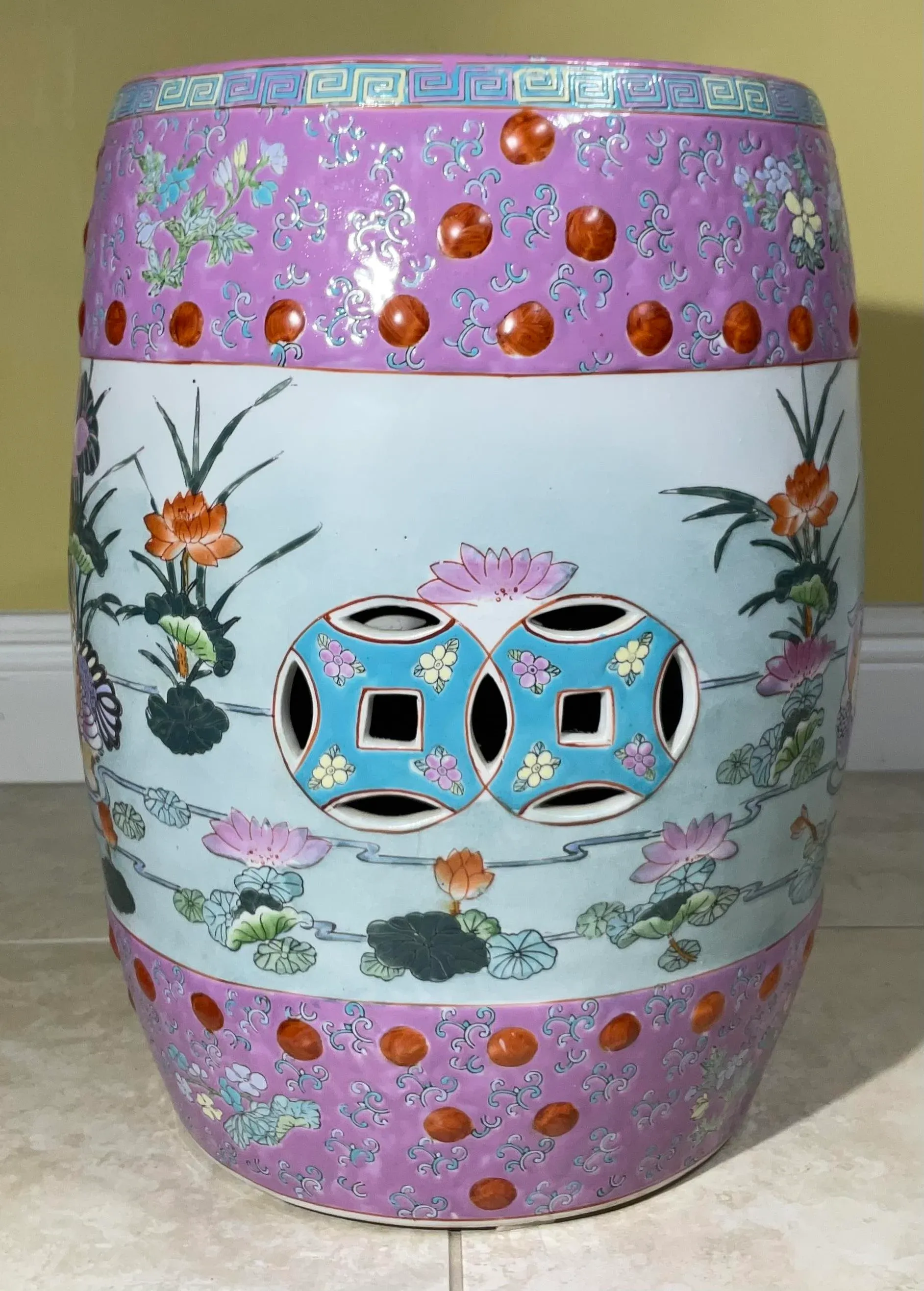 Vintage 1960s Mid-Century Chinese Famille Rose Pink Ceramic Garden