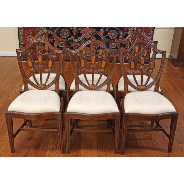 ​1990s Set of 8 Mahogany Satinwood Inlaid Baltimore Federal Style Dining Chairs For Sale - Image 4 of 18
