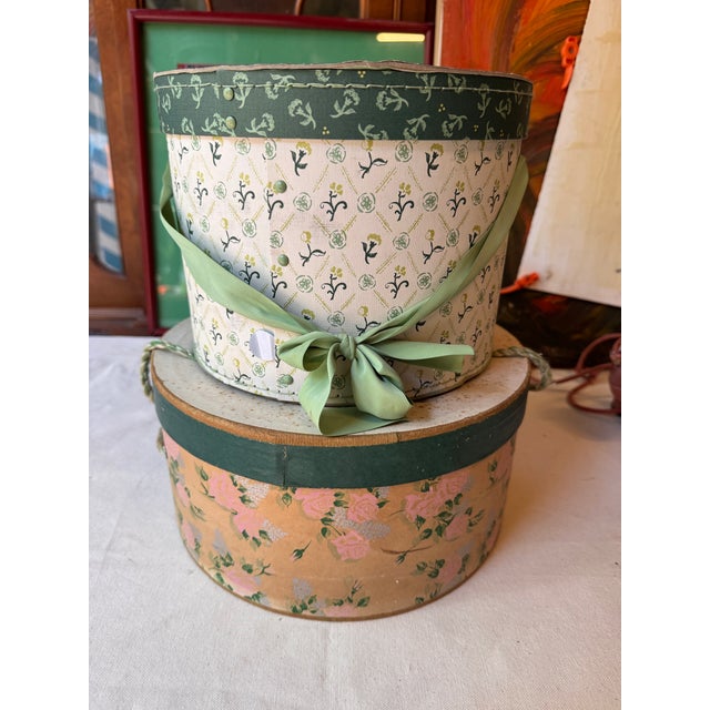 Pair of 1970s Decorative Green and White Boxes For Sale - Image 4 of 11