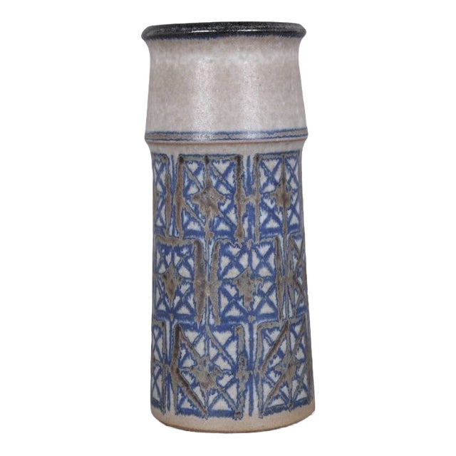 Mid-Century Model 6105 Vase by Marianne Starck for Michael Andersen Keramik Bornholm, , 1960s For Sale