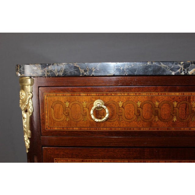 Louis XVI Style Cloth in Mahogany and Marquetry, 1925 For Sale - Image 4 of 15