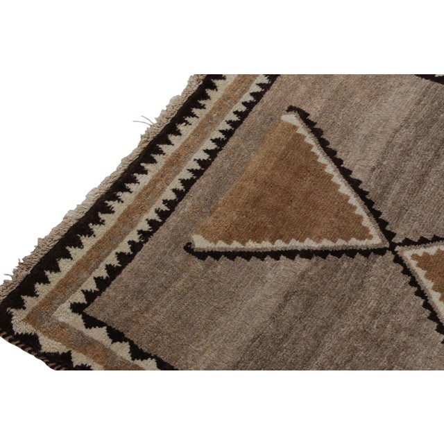 Hand-Knotted Vintage Gabbeh Rug - Mid-Century Medallion Style Persian Rug Design For Sale - Image 4 of 6