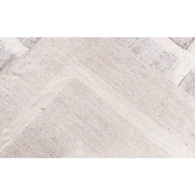Monumental Elegance: Modern Art Deco Wool Rug by Doris Leslie Blau For Sale - Image 9 of 9