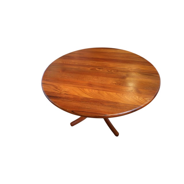 Round Danish Dining Table in Teak with Column Base, 1960s For Sale - Image 4 of 16