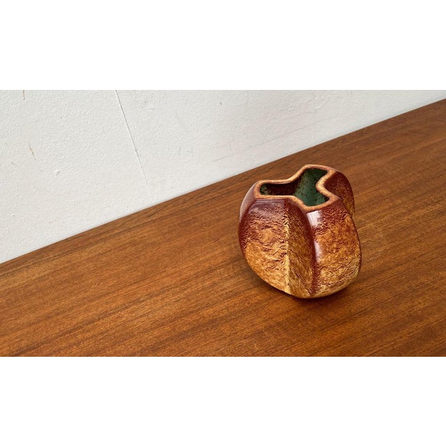 Mid-Century Italian Pottery Vase attributed to Bertoncello, 1960s For Sale - Image 9 of 17