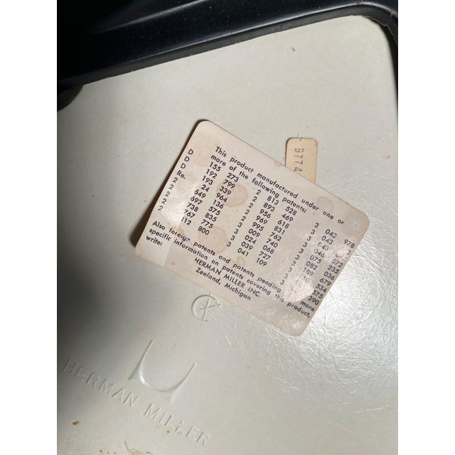 Mid 20th Century Charles Eames Herman Miller Pivot Side Chair on Castors (PSCC) For Sale - Image 5 of 5