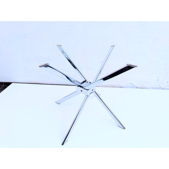 Metal Space Age Coffee Table in Chrome and Glass, 1960s For Sale - Image 7 of 12