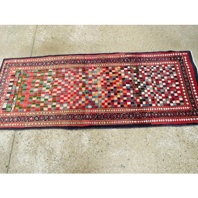 Green Vintage Persian Mahal Rug – Size: 2' 3" X 5'5" For Sale - Image 8 of 10