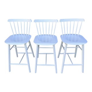 White Serena and Lily Tucker Counter Stools - Set of Three - Counter Height For Sale